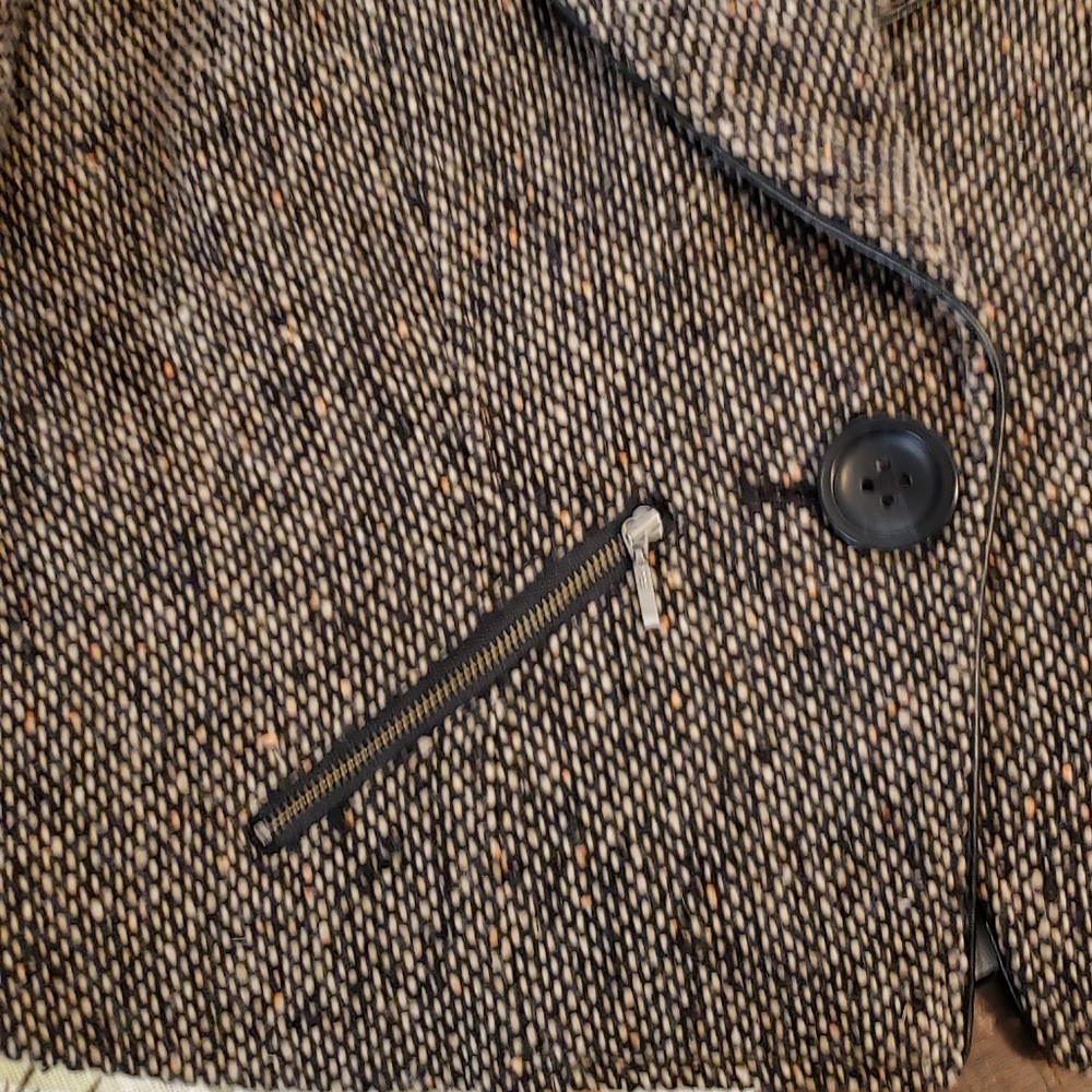CAbi Multi Color Tweed Cropped Blazer - Picture 2 of 5